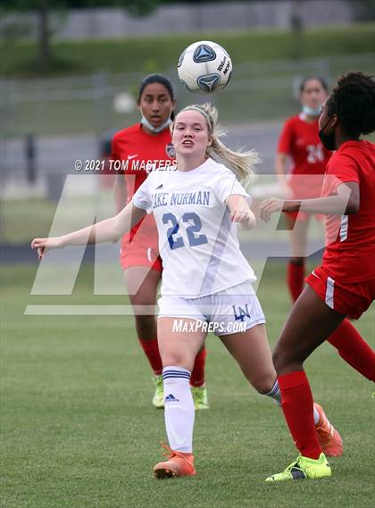 Thumbnail 3 in Lake Norman @ South Mecklenburg (NCHSAA 4A Playoffs Round 1) photogallery.