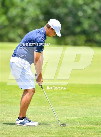 Thumbnail 2 in UIL 5A Boys Golf Finals photogallery.