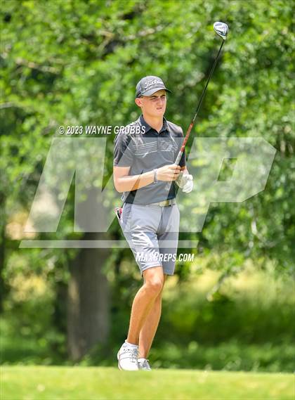 Thumbnail 3 in UIL 5A Boys Golf Finals photogallery.