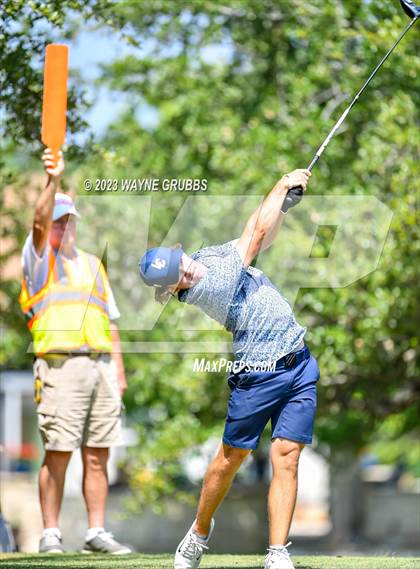 Thumbnail 2 in UIL 5A Boys Golf Finals photogallery.