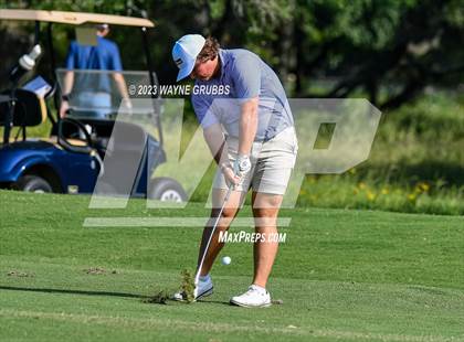 Thumbnail 2 in UIL 5A Boys Golf Finals photogallery.