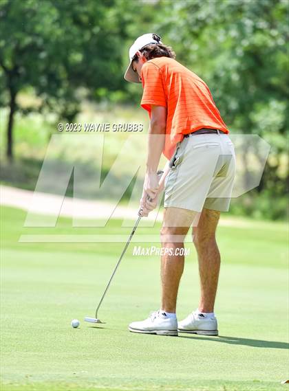 Thumbnail 2 in UIL 5A Boys Golf Finals photogallery.