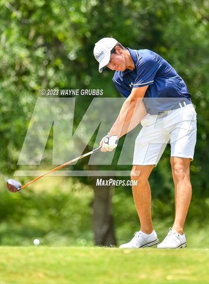 Thumbnail 2 in UIL 5A Boys Golf Finals photogallery.