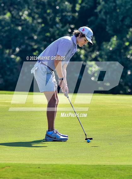 Thumbnail 3 in UIL 5A Boys Golf Finals photogallery.