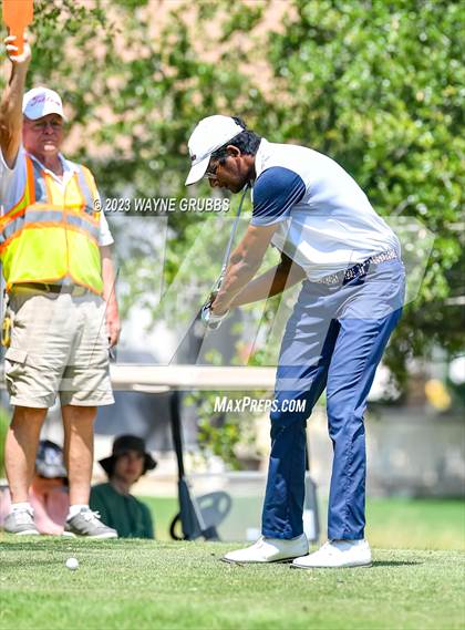Thumbnail 3 in UIL 5A Boys Golf Finals photogallery.