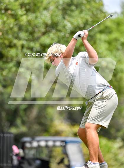 Thumbnail 1 in UIL 5A Boys Golf Finals photogallery.