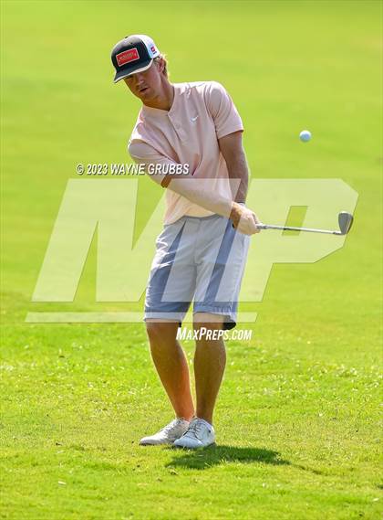 Thumbnail 2 in UIL 5A Boys Golf Finals photogallery.