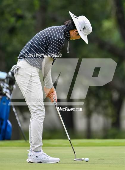 Thumbnail 3 in UIL 5A Boys Golf Finals photogallery.