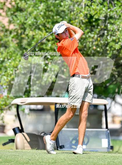 Thumbnail 1 in UIL 5A Boys Golf Finals photogallery.