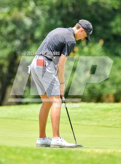 Thumbnail 3 in UIL 5A Boys Golf Finals photogallery.