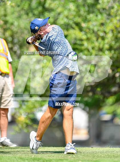 Thumbnail 3 in UIL 5A Boys Golf Finals photogallery.