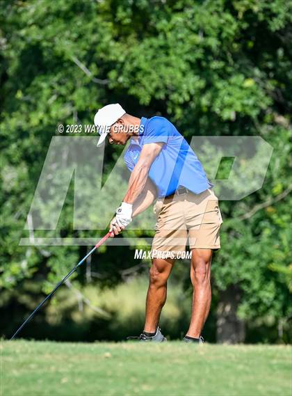 Thumbnail 3 in UIL 5A Boys Golf Finals photogallery.
