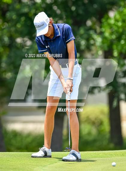 Thumbnail 3 in UIL 5A Boys Golf Finals photogallery.