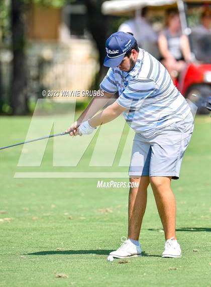 Thumbnail 3 in UIL 5A Boys Golf Finals photogallery.