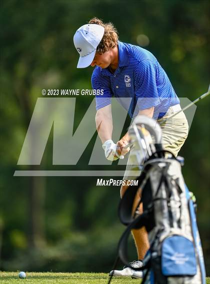 Thumbnail 1 in UIL 5A Boys Golf Finals photogallery.