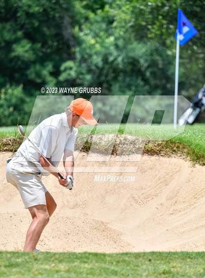 Thumbnail 1 in UIL 5A Boys Golf Finals photogallery.