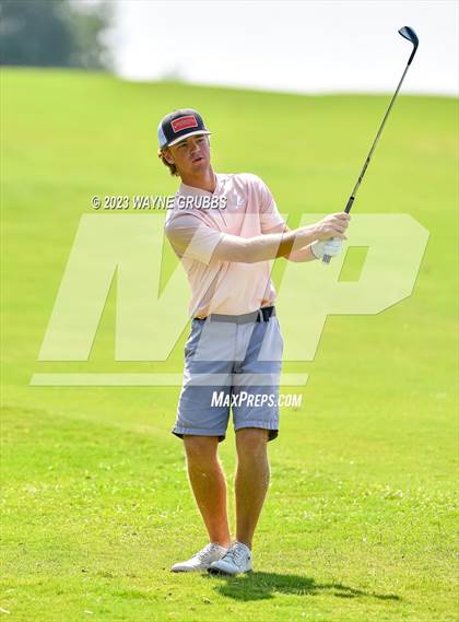 Thumbnail 3 in UIL 5A Boys Golf Finals photogallery.