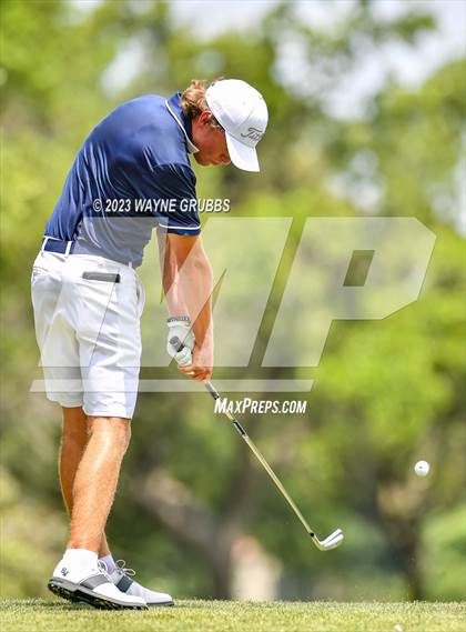 Thumbnail 3 in UIL 5A Boys Golf Finals photogallery.