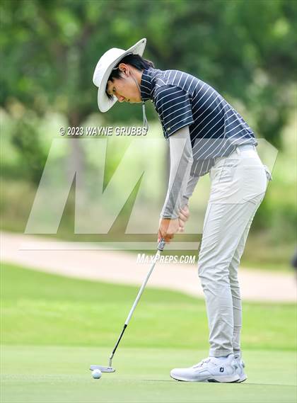 Thumbnail 2 in UIL 5A Boys Golf Finals photogallery.