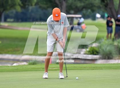 Thumbnail 3 in UIL 5A Boys Golf Finals photogallery.