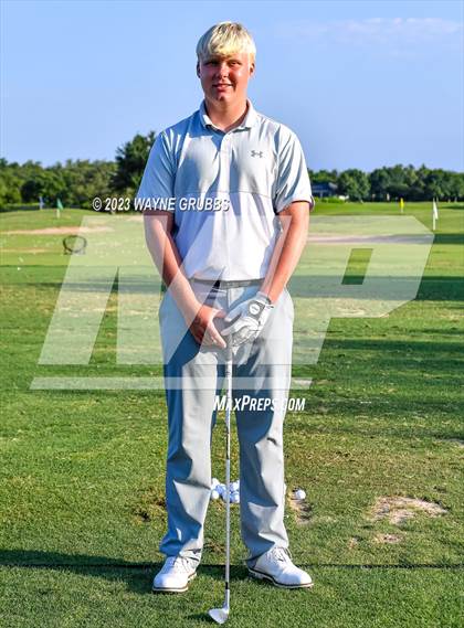 Thumbnail 3 in UIL 5A Boys Golf Finals photogallery.
