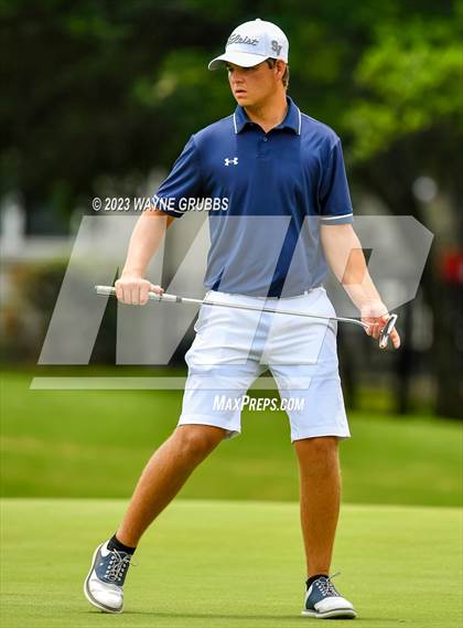 Thumbnail 1 in UIL 5A Boys Golf Finals photogallery.