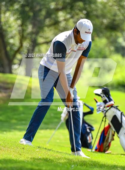 Thumbnail 2 in UIL 5A Boys Golf Finals photogallery.