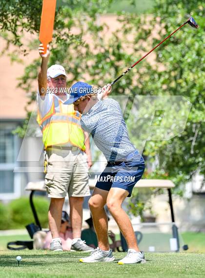 Thumbnail 2 in UIL 5A Boys Golf Finals photogallery.