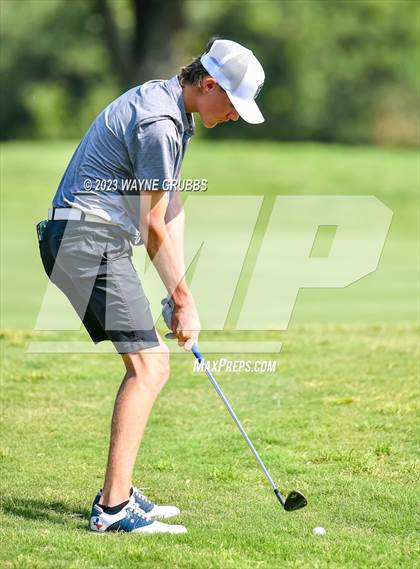Thumbnail 3 in UIL 5A Boys Golf Finals photogallery.