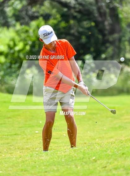 Thumbnail 3 in UIL 5A Boys Golf Finals photogallery.