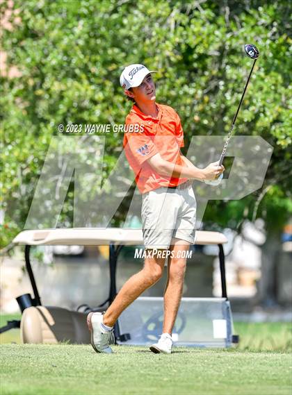 Thumbnail 2 in UIL 5A Boys Golf Finals photogallery.