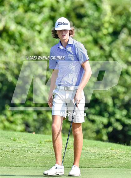 Thumbnail 3 in UIL 5A Boys Golf Finals photogallery.