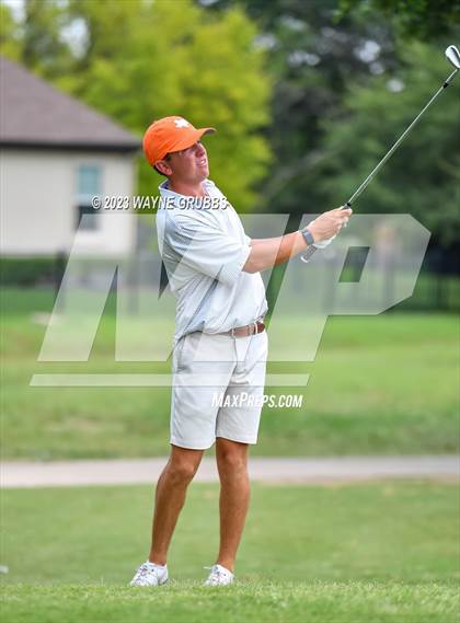 Thumbnail 2 in UIL 5A Boys Golf Finals photogallery.