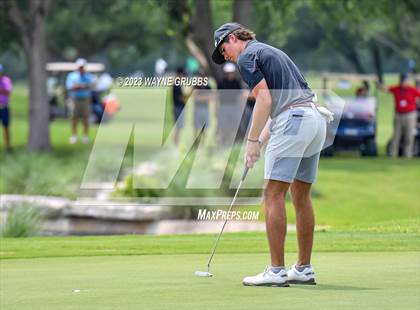 Thumbnail 3 in UIL 5A Boys Golf Finals photogallery.