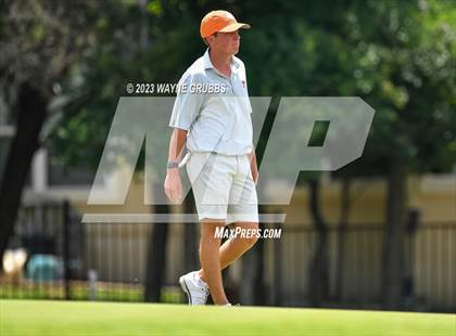 Thumbnail 2 in UIL 5A Boys Golf Finals photogallery.