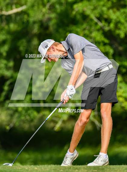Thumbnail 1 in UIL 5A Boys Golf Finals photogallery.