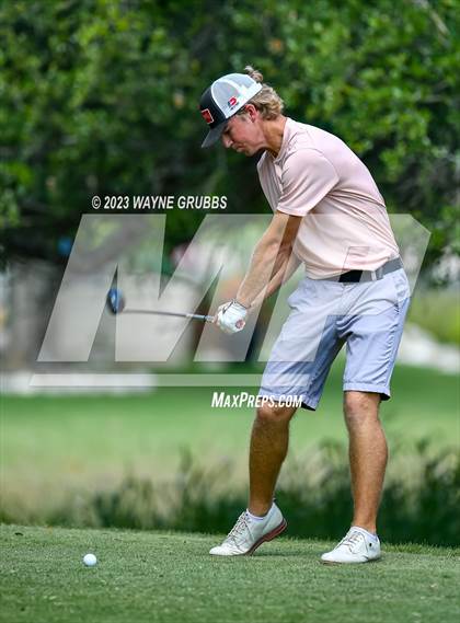 Thumbnail 1 in UIL 5A Boys Golf Finals photogallery.