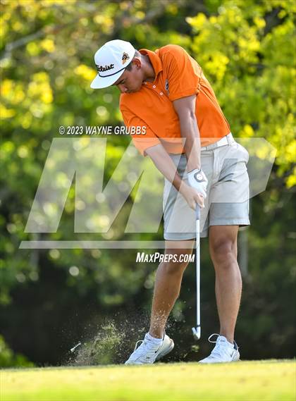 Thumbnail 2 in UIL 5A Boys Golf Finals photogallery.