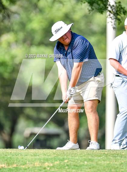 Thumbnail 1 in UIL 5A Boys Golf Finals photogallery.