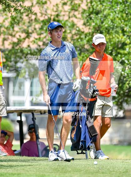 Thumbnail 3 in UIL 5A Boys Golf Finals photogallery.