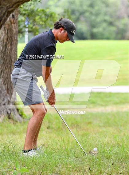 Thumbnail 2 in UIL 5A Boys Golf Finals photogallery.