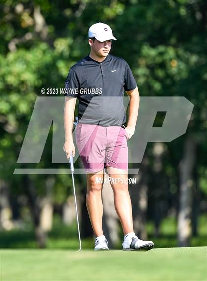 Thumbnail 3 in UIL 5A Boys Golf Finals photogallery.