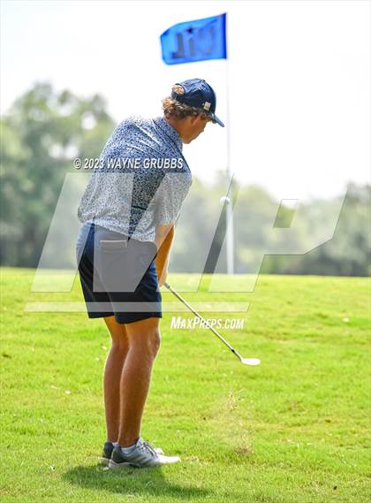 Thumbnail 3 in UIL 5A Boys Golf Finals photogallery.