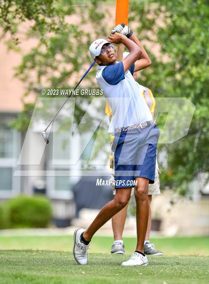 Thumbnail 3 in UIL 5A Boys Golf Finals photogallery.