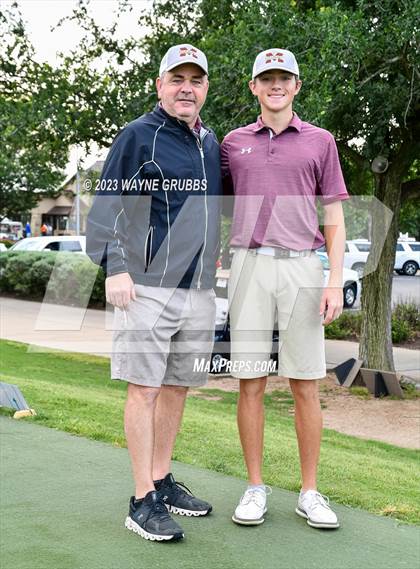 Thumbnail 3 in UIL 5A Boys Golf Finals photogallery.