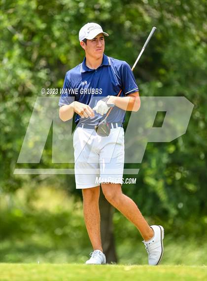 Thumbnail 2 in UIL 5A Boys Golf Finals photogallery.