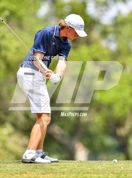 Thumbnail 2 in UIL 5A Boys Golf Finals photogallery.