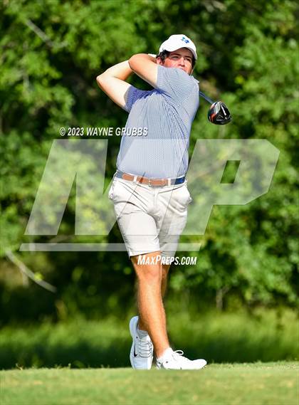 Thumbnail 2 in UIL 5A Boys Golf Finals photogallery.