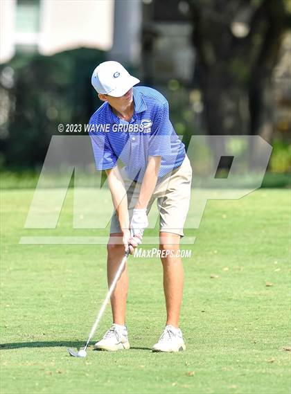 Thumbnail 2 in UIL 5A Boys Golf Finals photogallery.