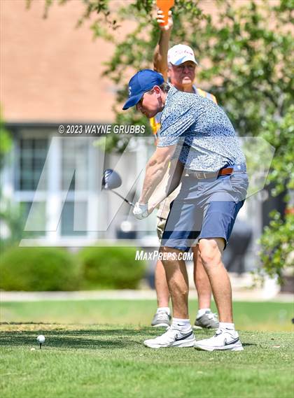 Thumbnail 2 in UIL 5A Boys Golf Finals photogallery.